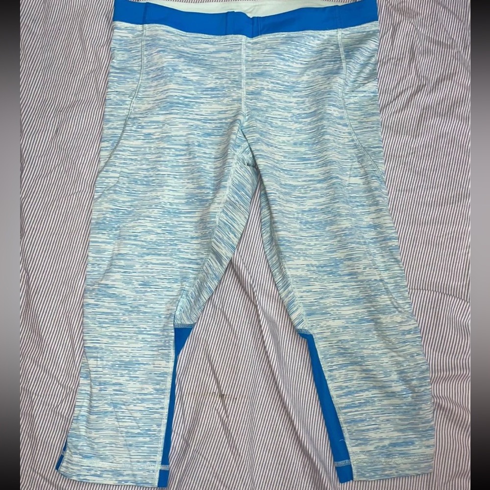 Lululemon Size 10 Mesh Capri